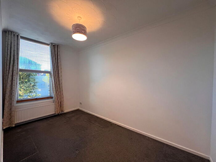 1 Bedroom Flat To Rent In Leyland Road, Southport, PR9