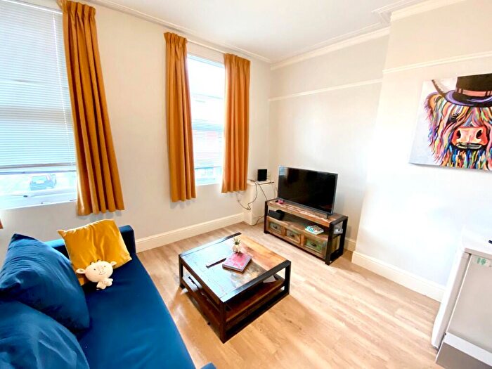 1 Bedroom Flat To Rent In Lawrence Road, Liverpool, Merseyside, L15