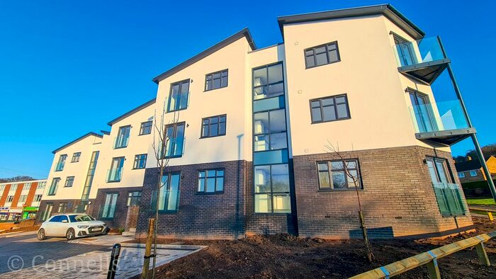 2 Bedroom Flat To Rent In Valley Road, Cradley Heath B64