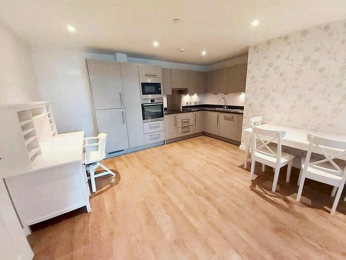 2 Bedroom Flat To Rent In Bessemer Place, Greenwich, SE10