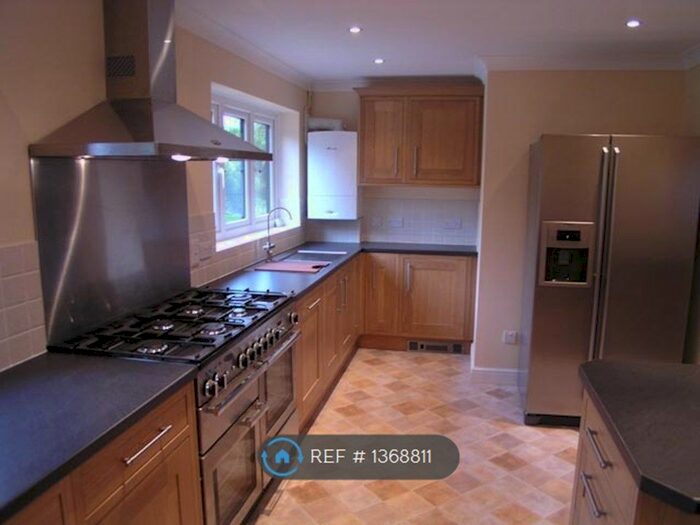4 Bedroom Detached House To Rent In Borough Green Road, Sevenoaks, TN15