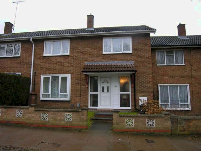 3 Bedroom Terraced House To Rent In Oaks Cross, Stevenage SG2