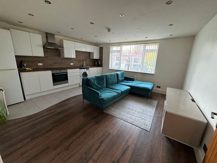 2 Bedroom Flat To Rent In Dolphin House, The Broadway, Stanmore, HA7