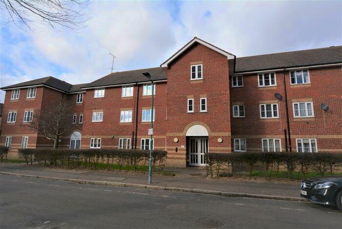 2 Bedroom Flat To Rent In Coleman Street, Southend-On-Sea, SS2