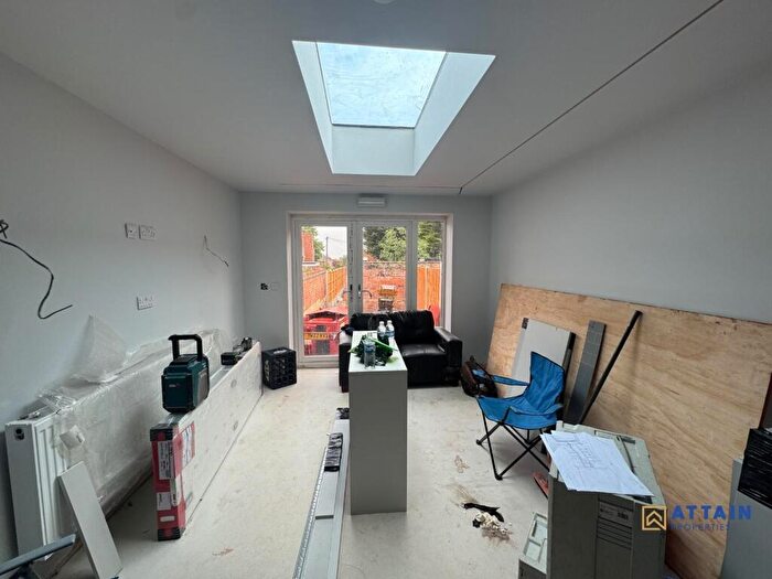 5 Bedroom End Of Terrace House To Rent In Peet Street, Derby, DE22