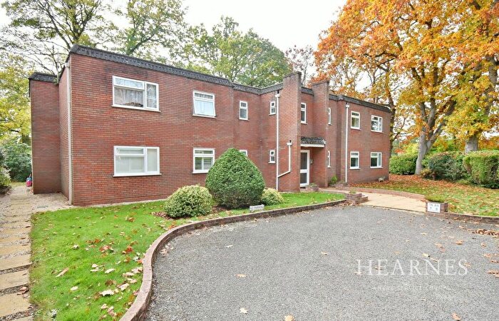 2 Bedroom Apartment For Sale In Beaufoys Avenue, Ferndown, BH22