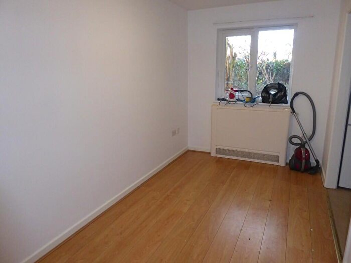 2 Bedroom Detached Bungalow To Rent In Station Road, Biggleswade, Bedfordshire, SG18