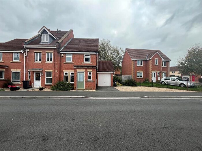 3 Bedroom Semi-Detached House To Rent In Worle Moor Road, Weston Village, Weston-Super-Mare, BS24