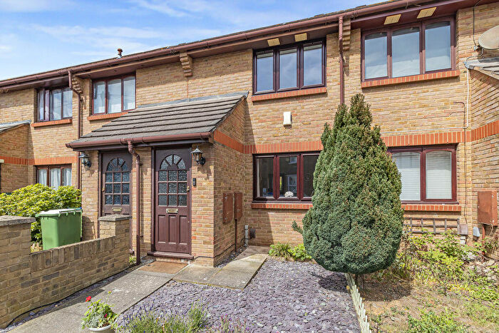 2 Bedroom Terraced House For Sale In Woodside Road, Sidcup, DA15