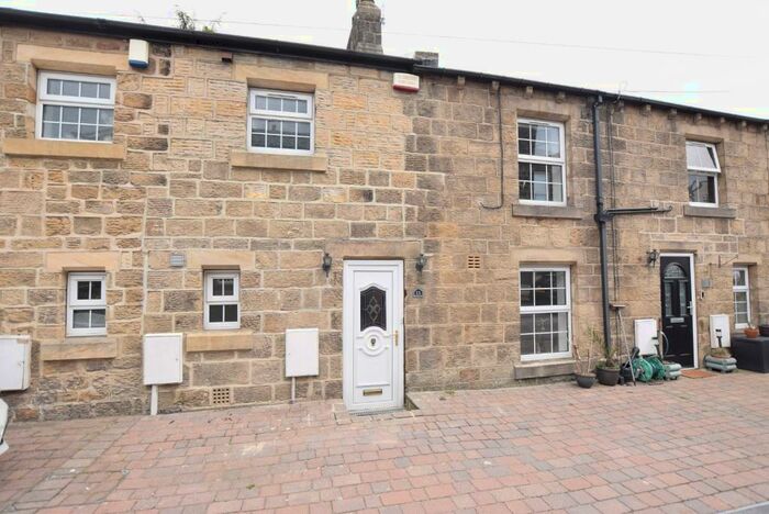 2 Bedroom Terraced House To Rent In Well View, Guiseley, Leeds, LS20