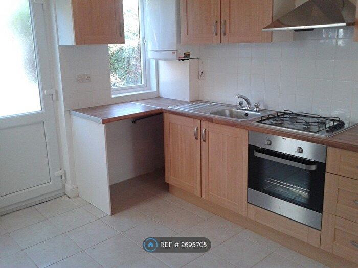 4 Bedroom Semi Detached House To Rent In Barkham Road, London, N17