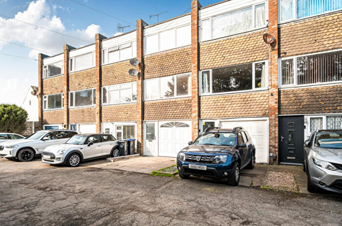 3 Bedroom Terraced House To Rent In Grinstead Avenue, Lancing, West Sussex, BN15