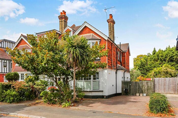 6 Bedroom House For Sale In Egmont Road, Sutton, SM2