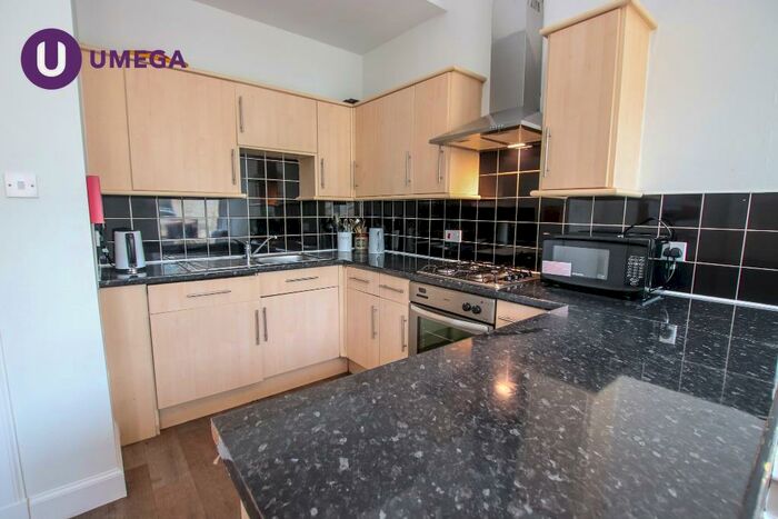 4 Bedroom Flat To Rent In Lauriston Gardens, Meadows, Edinburgh, EH3
