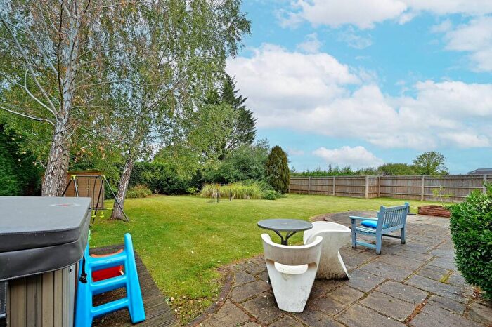 4 Bedroom Detached House For Sale In Aylesbury Road, Aston Clinton, Hemel Hempstead, Aylesbury, HP22