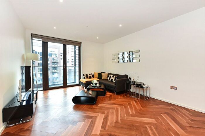 2 Bedroom Flat To Rent In Ambassador Building, New Union Square, Nine Elms, London, SW11