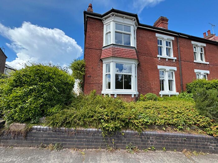 3 Bedroom Semi Detached House For Sale In Hill Street, Stapenhill, Burton-on-Trent, DE15