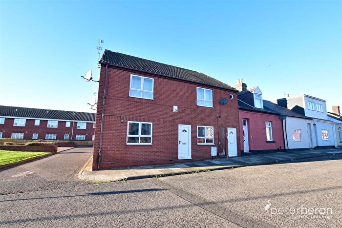 2 Bedroom Flat To Rent In Carley Road, Southwick, Sunderland, SR5