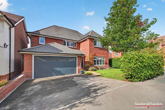 4 Bedroom Detached House For Sale In Kinnersley Road, Alcester, B49