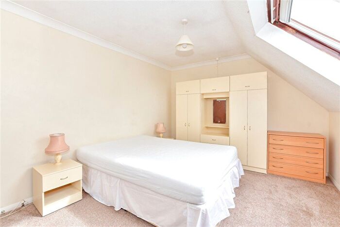 1 Bedroom Flat For Sale In Stein Road, Emsworth, Hampshire, PO10