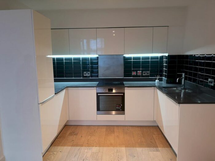 2 Bedroom Flat To Rent In Capitol Way, Edgware, NW9