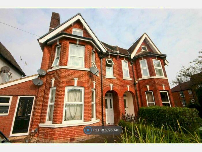 1 Bedroom Flat To Rent In Howard Road, Southampton, SO15