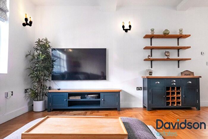 2 Bedroom Apartment To Rent In Great Charles Street, Birmingham, B3