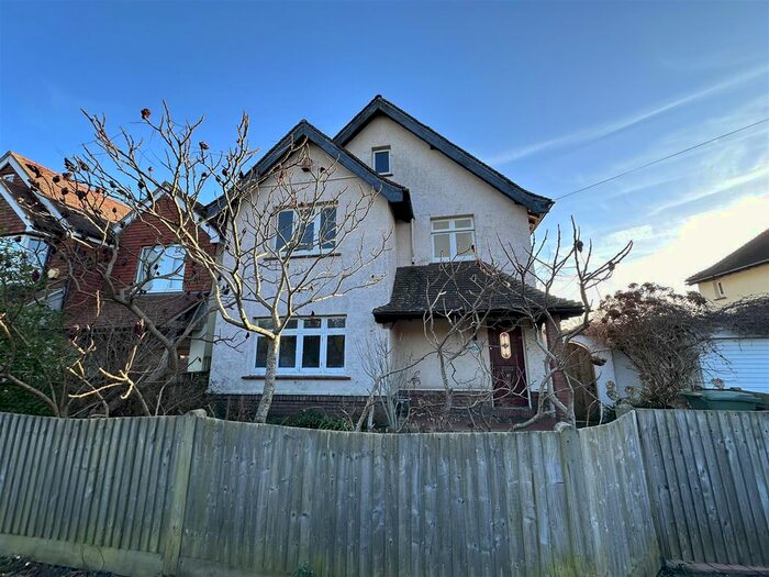3 Bedroom Detached House To Rent In Terminus Avenue, Bexhill-On-Sea, TN39