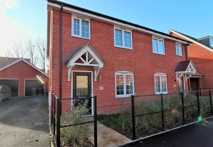 3 Bedroom Semi-Detached House To Rent In Jermyn Way, Tharston, Norwich, NR15
