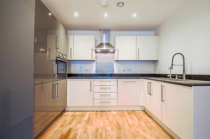 2 Bedroom Flat To Rent In Mill Pond Road, Dartford, DA1