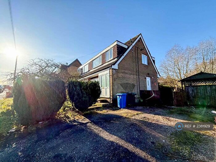 3 Bedroom Semi-Detached House To Rent In Cherry Tree Way, Rossendale, BB4