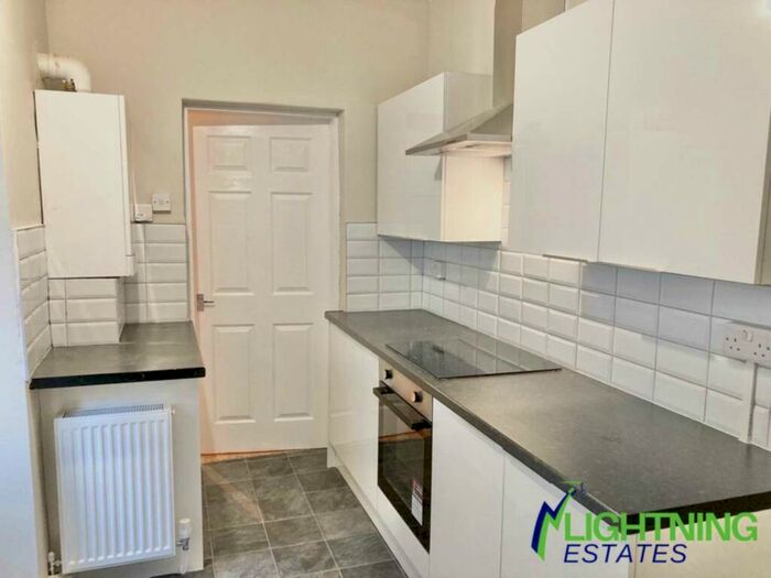 2 Bedroom Flat To Rent In Saltwell Place, Gateshead, NE8