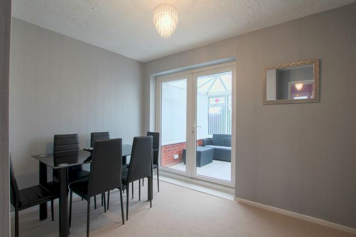 3 Bedroom Semi-Detached Bungalow For Sale In Garstang Road, Marshside, Southport, PR9