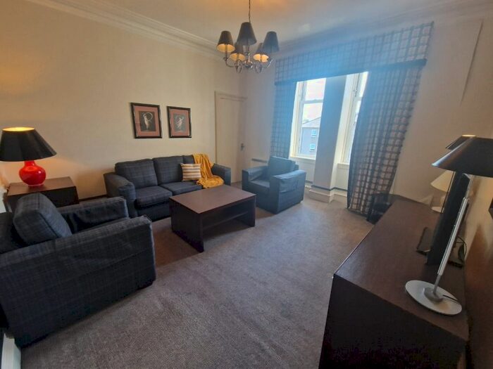 2 Bedroom Flat To Rent In Rosemount Viaduct, Rosemount, Aberdeen, AB25