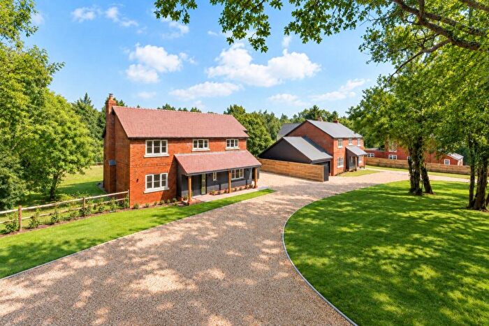 4 Bedroom Detached House For Sale In Little London Road, Silchester, Hampshire, RG7
