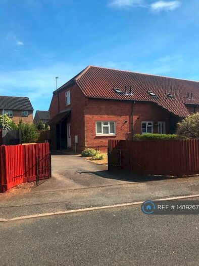 2 Bedroom End Of Terrace House To Rent In Sparrow Close, Huntingdon, PE29