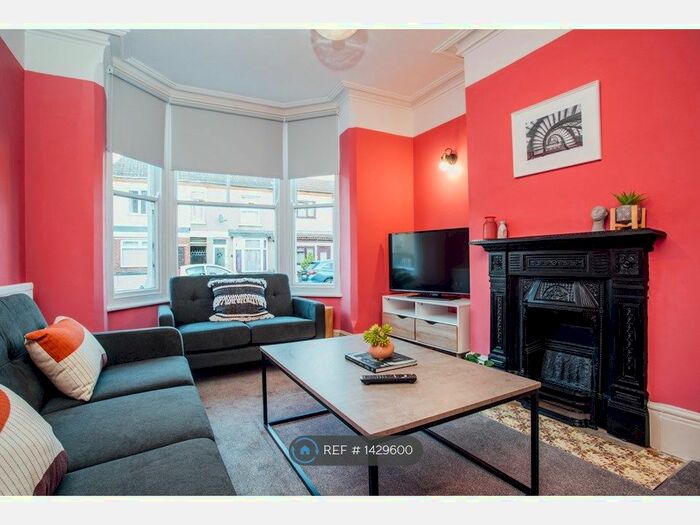 4 Bedroom Terraced House To Rent In Abbey Street, Rugby, CV21