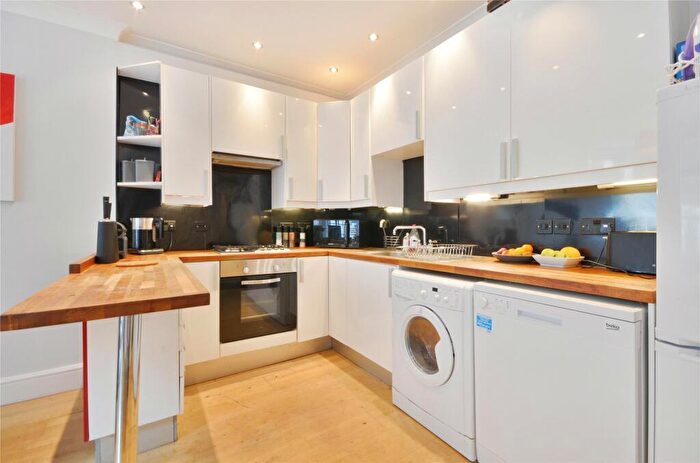 3 Bedroom Terraced House To Rent In Fordwych Road, West Hampstead, NW2