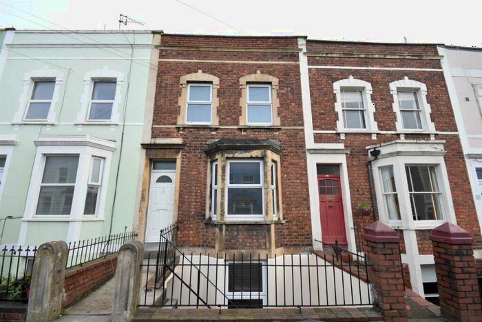 1 Bedroom Apartment To Rent In William Street, Totterdown, BS3