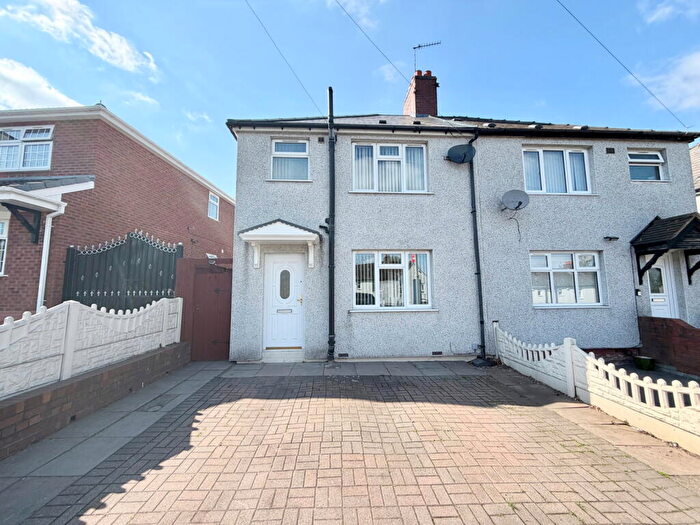 3 Bedroom Semi-Detached House For Sale In Bunns Lane, Dudley, DY2