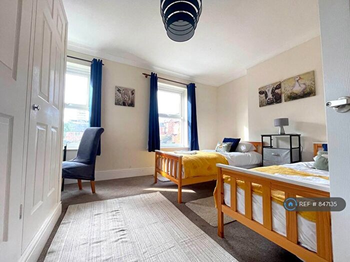 3 Bedroom End Of Terrace House To Rent In Grove End Road, Grantham, NG31