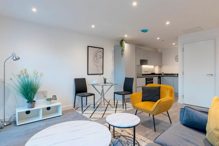 2 Bedroom Flat To Rent In Alexandra Park Apartments, Leeds, LS4