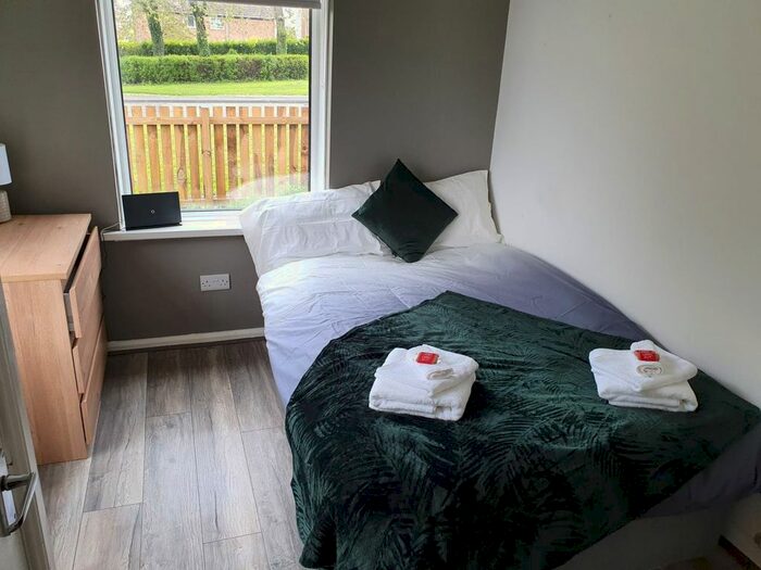 5 Bedroom Flat To Rent In Finchale Road, Durham, DH1