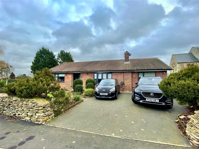 4 Bedroom Bungalow For Sale In Private Lane, Normanby-By-Spital, Market Rasen, Lincolnshire, LN8