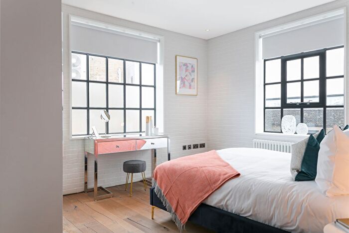 2 Bedroom Flat To Rent In Clink Street, London, SE1