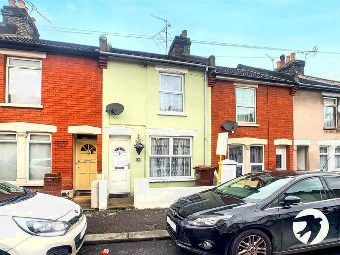 2 Bedroom Terraced House To Rent In Edinburgh Road, Chatham, ME4