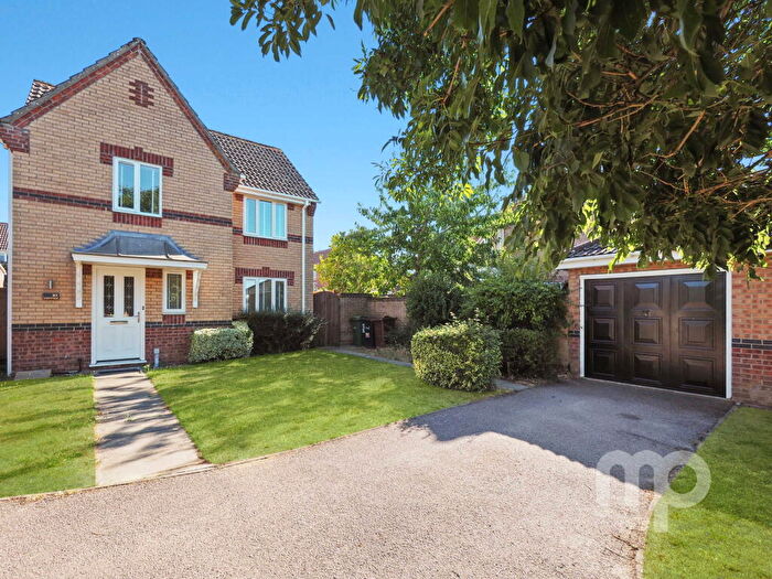 3 Bedroom Detached House For Sale In Churchfields, Hethersett, Norwich, NR9