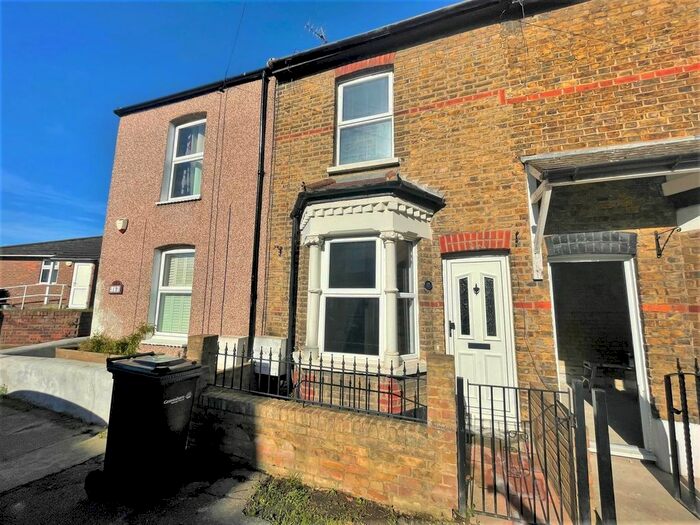 2 Bedroom Terraced House To Rent In Stanley Road, Gravesend, Kent, DA11