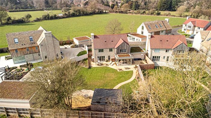 4 Bedroom Detached House For Sale In Longmeadow, Beckington, Frome, Somerset, BA11