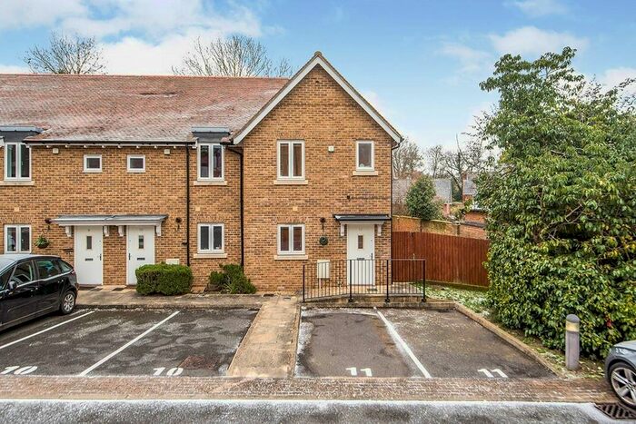 3 Bedroom Detached House To Rent In Egham Hill, Egham, Surrey TW20